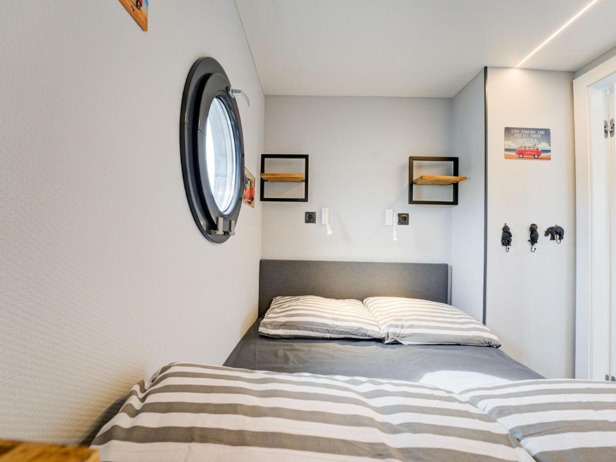 Hotel Beautiful Houseboat In Marina Of Volendam Exterior foto